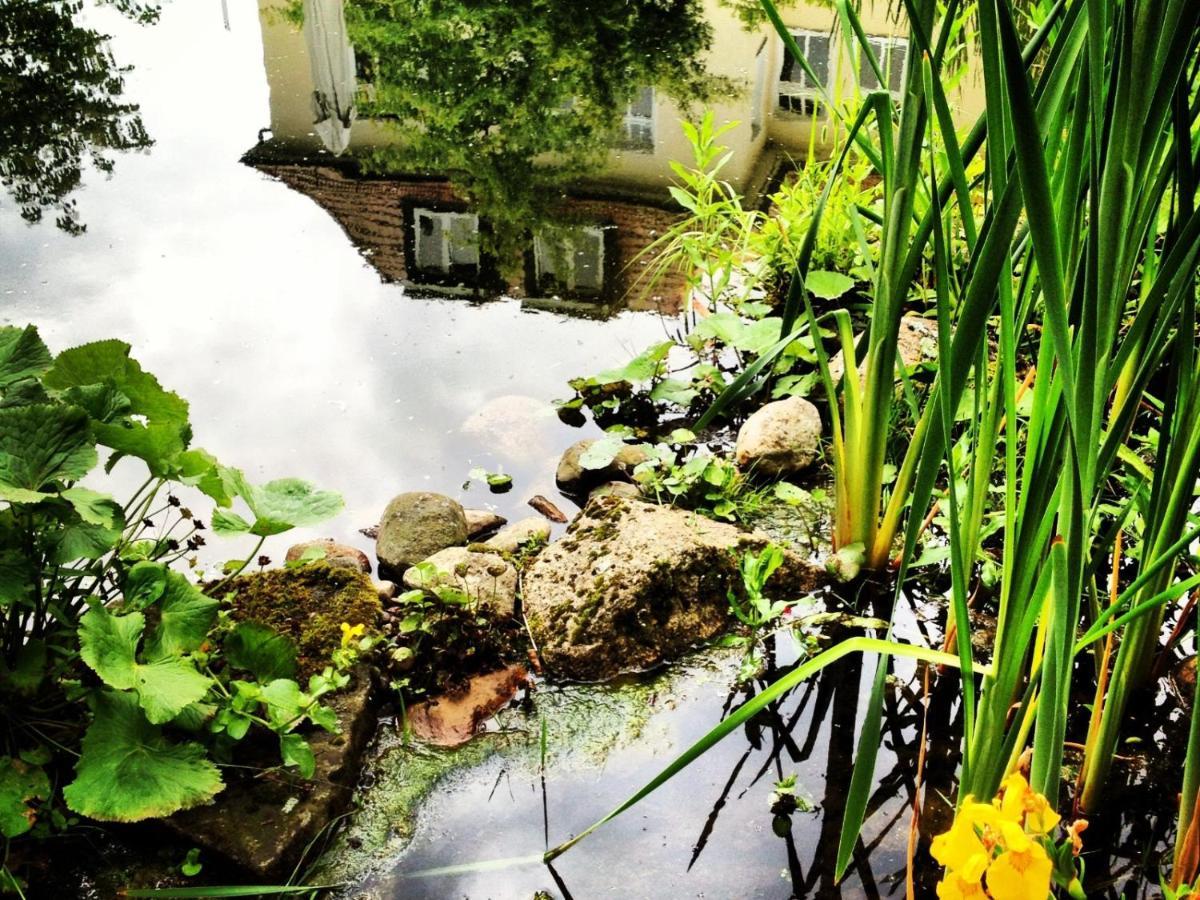Germania Hotel Am Schlosspark Meyenburg  Bagian luar foto