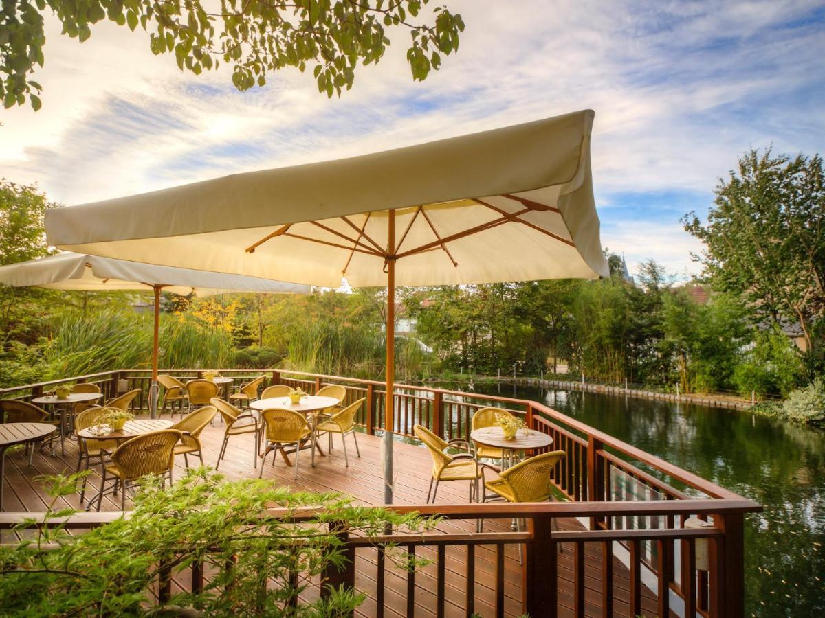 Germania Hotel Am Schlosspark Meyenburg  Bagian luar foto